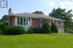 302 ARROWHEAD PLACE Kingston (West Of Sir John A. Blvd), ON K7M 3L3