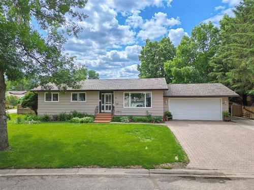 30 Woodhaven Drive, Brandon, MB 