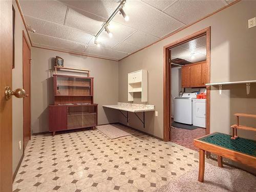 30 Woodhaven Drive, Brandon, MB 