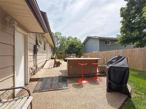 30 Woodhaven Drive, Brandon, MB 