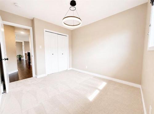 11 Lakeview Drive, Brandon, MB 