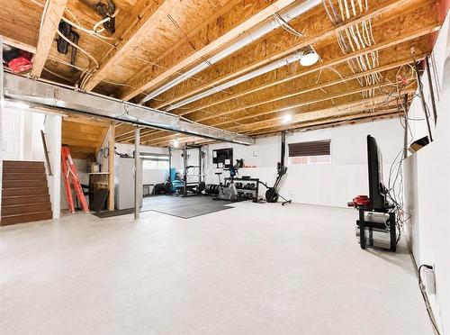 11 Lakeview Drive, Brandon, MB 