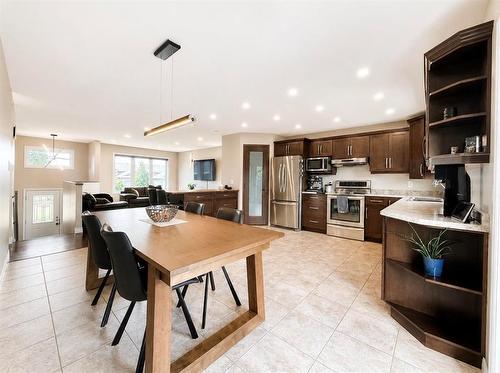 11 Lakeview Drive, Brandon, MB 