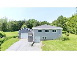 75 Jones DR  Saint John, NB E2K 5J6