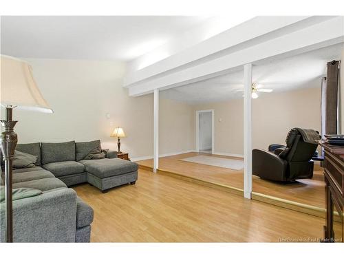 18 Pleasant Ave, Stanley, NB 