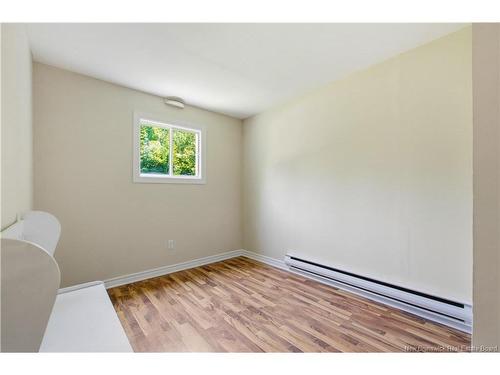 18 Pleasant Ave, Stanley, NB 