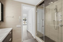 Salle de bains attenante à la CCP - 