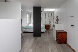 Mezzanine - 
