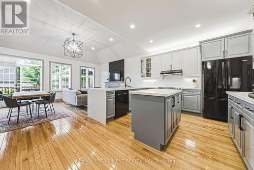 32 Kopperfield Lane, Hamilton, ON 
