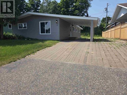 9 Central AVE  Elliot Lake, ON P5A 2E8