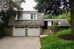 22 THURGATE CRESCENT  Markham, ON L3T 4G3
