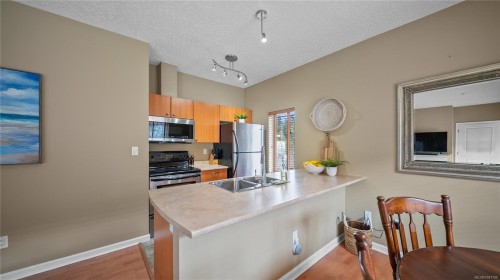 #307-2747 Jacklin Rd, Langford, BC - Indoor Photo Showing Kitchen With Double Sink