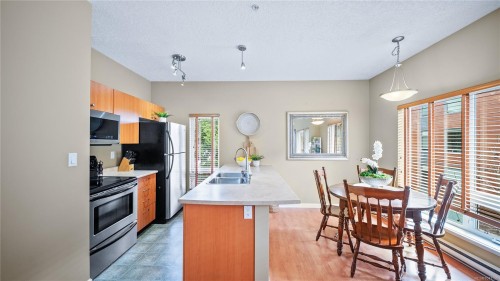#307-2747 Jacklin Rd, Langford, BC - Indoor