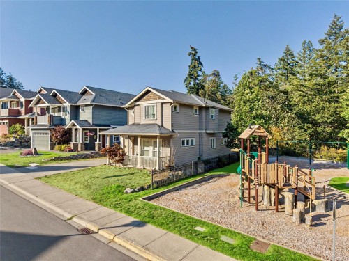 2348 Chilco Rd, View Royal, BC 