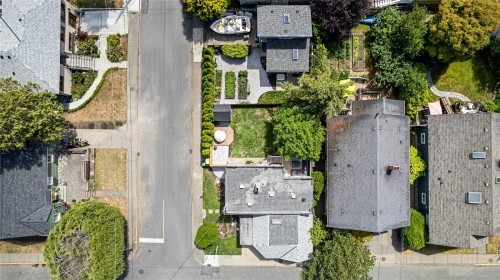 1779 Lillian Rd, Victoria, BC 