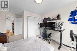 Neutral wall color with carpeted flooring - 