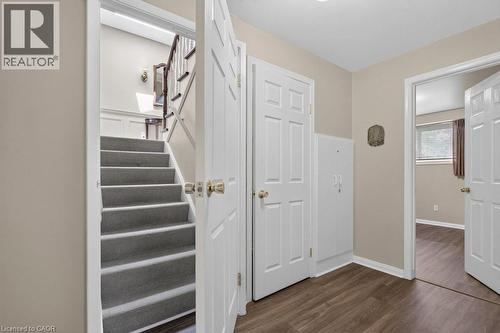 409 Mohawk Road W, Hamilton, ON 