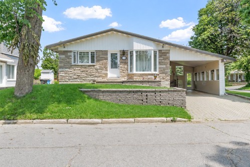 132 Rue Normandin  Québec (Les Rivières), QC G1P 4K8