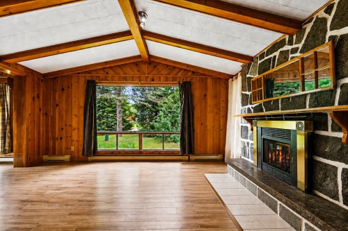 Living Room - 135 Rue Du Cap, Saint-Colomban, QC 