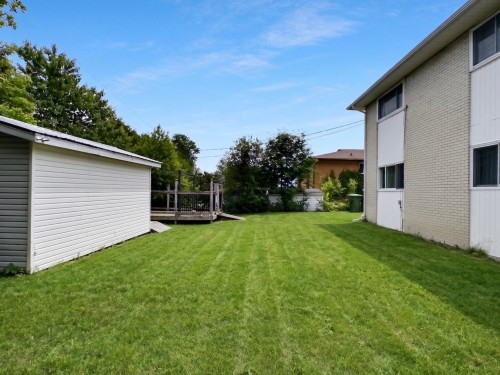 Courtyard - 265 Rue Boucher, Témiscaming, QC 