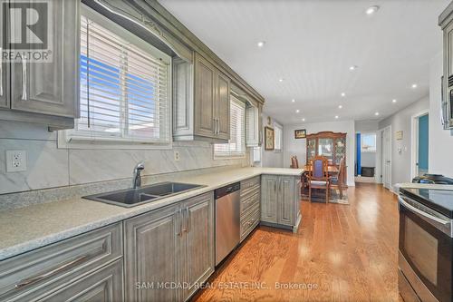 79 Locheed Drive, Hamilton, ON 