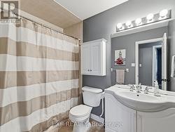 Main Floor Bathroom - 