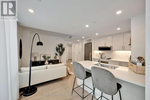 906 - 340 Queen Street, Ottawa, ON 