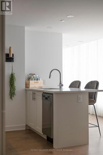 906 - 340 Queen Street, Ottawa, ON 