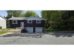 15 Cranston Avenue  Dartmouth, NS B2Y 3G1