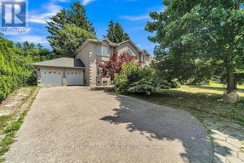 49 PEARSON AVENUE  Richmond Hill, ON L4C 6T3