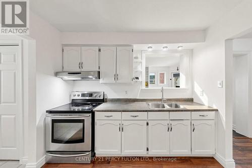 10 Devins Drive, Aurora, ON 