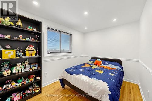 10 Devins Drive, Aurora, ON 
