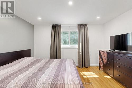 10 Devins Drive, Aurora, ON 