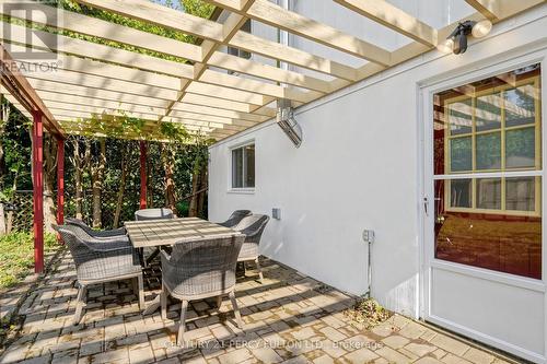 10 Devins Drive, Aurora, ON 
