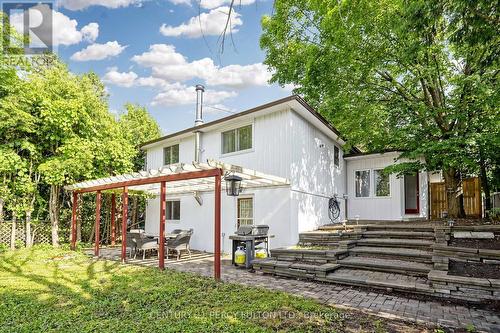 10 Devins Drive, Aurora, ON 