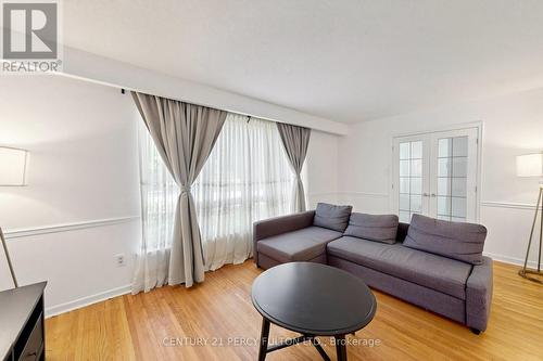10 Devins Drive, Aurora, ON 