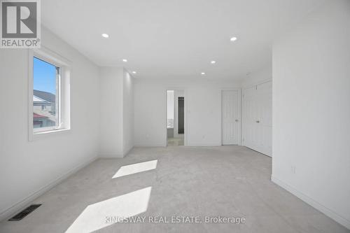 754 White Clover Way, Mississauga, ON 
