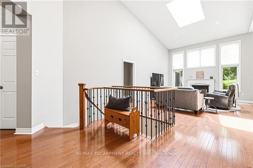 2178 Berwick Drive, Burlington, ON - Indoor Photo Showing Other Room