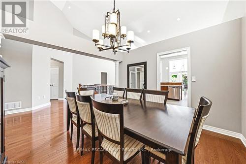 2178 Berwick Drive, Burlington, ON - Indoor Photo Showing Dining Room