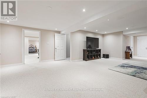 2178 Berwick Drive, Burlington, ON - Indoor