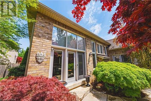 2178 Berwick Drive, Burlington, ON - Outdoor