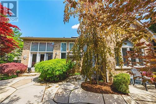 2178 Berwick Drive, Burlington, ON - Outdoor