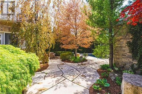 2178 Berwick Drive, Burlington, ON - Outdoor