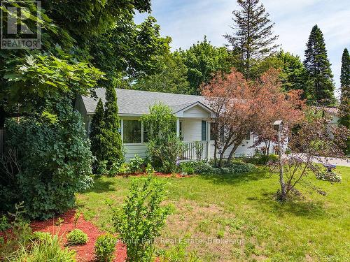 333 OAK STREET  Collingwood, ON L9Y 2Y4
