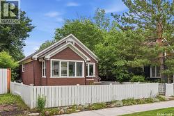 1146 K AVENUE S  Saskatoon, SK S7M 2G5