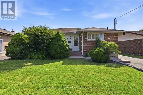 413 ELIZABETH STREET  Oshawa (Mclaughlin), ON L1J 5S9