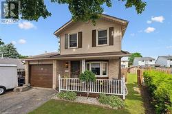 20 HEATHWOOD Court  Cambridge, ON N1R 7W2