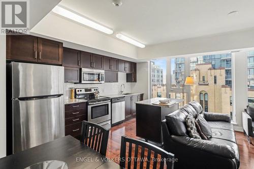 701 - 179 Metcalfe Street, Ottawa, ON - Indoor Photo Showing Kitchen With Stainless Steel Kitchen