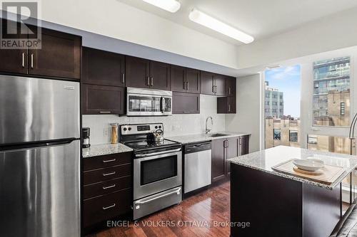 701 - 179 Metcalfe Street, Ottawa, ON - Indoor Photo Showing Kitchen With Stainless Steel Kitchen With Upgraded Kitchen