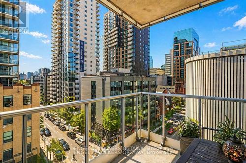 701 - 179 Metcalfe Street, Ottawa, ON - Outdoor